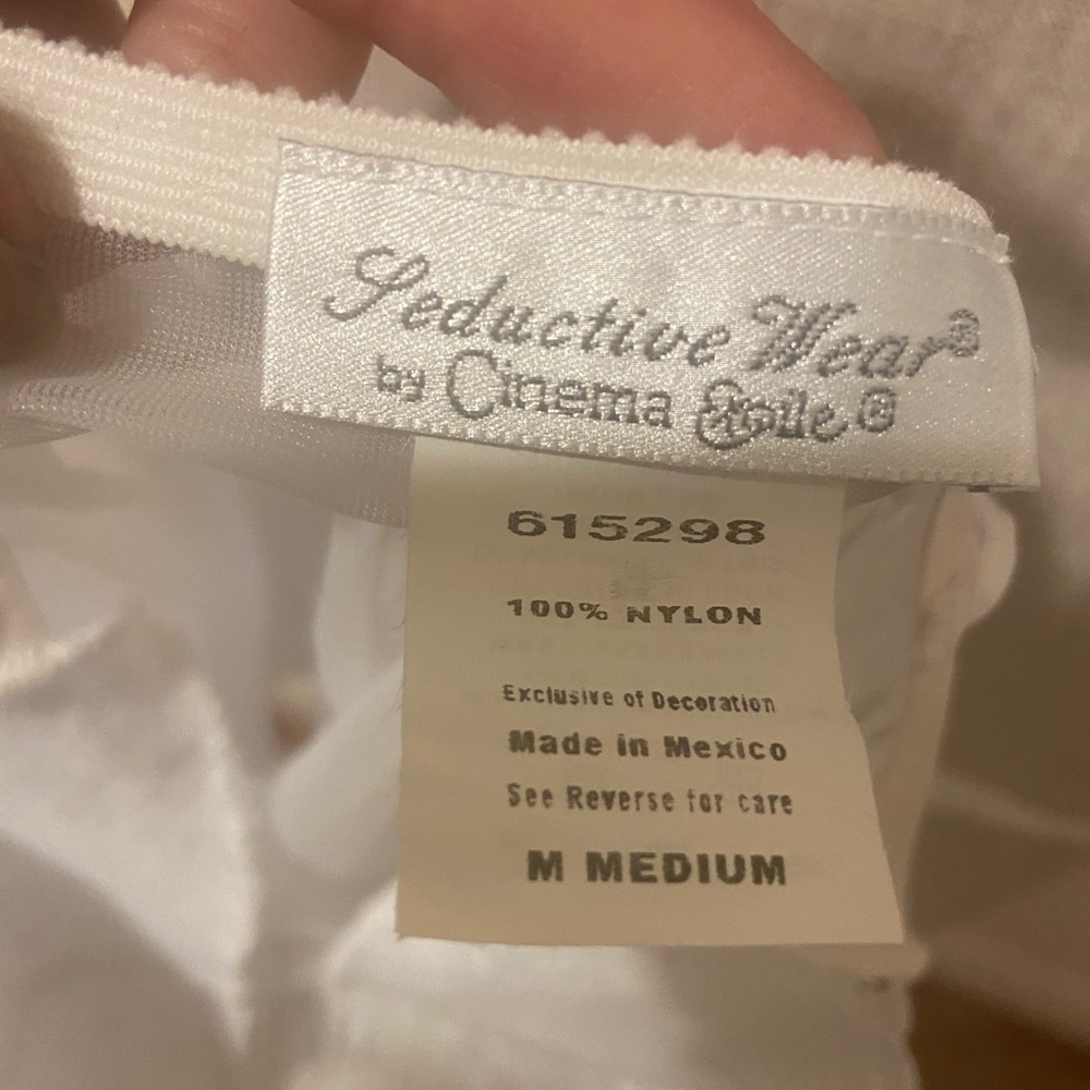 Suductive Wear - Picture 8 of 8